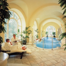 Swimmingpool p&aring; Weismayr