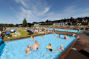 Nyd de udend&oslash;rs poolomr&aring;der ved Idre Fj&auml;ll