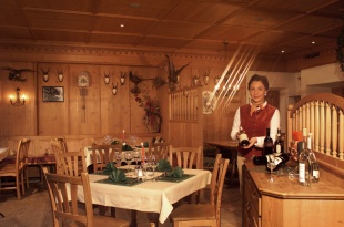 Restaurant p&aring; Plankenau Wirt