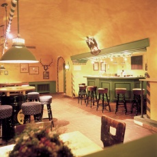 Bar p&aring; Weismay