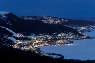 Aften tid ved omr&aring;det i &Aring;re