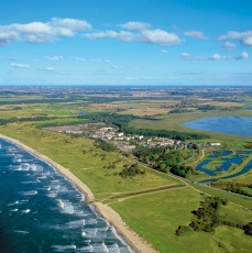 Overblik over Weissenh&auml;suer Strand