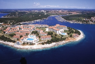 Overblik over feriebyen Park Plaza Verudela Resort