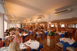 Restaurant p&aring; Park
