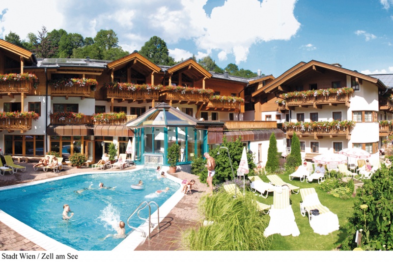 Hotel Stadt Wien i Zell am See Ferie på hotel i Østrig FJÄLLFERIE Hotel Stadt Wien i Zell am See Ferie på hotel i Østrig FJÄLLFERIE