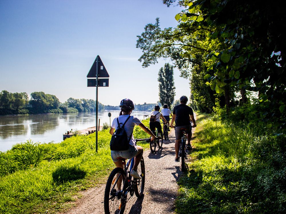 Kom helt t&aelig;t p&aring; naturen og de snoede gader p&aring; en cykelferie i Italien