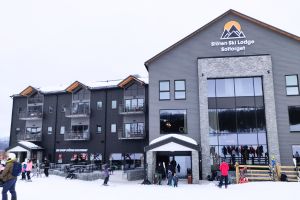 Stöten Ski Lodge er perfekt placeret på Soltorget lige ud til skiskole og Stolliften