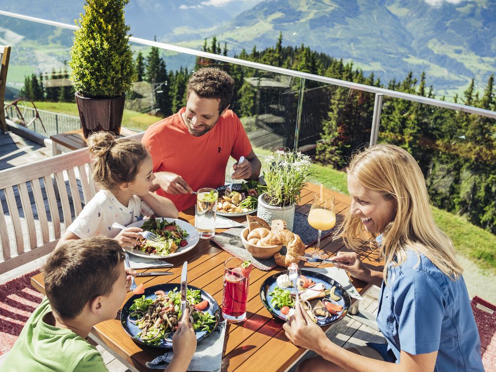 Familieferie i &Oslash;strig byder p&aring; enest&aring;ende naturoplevelser for b&oslash;rn og voksne